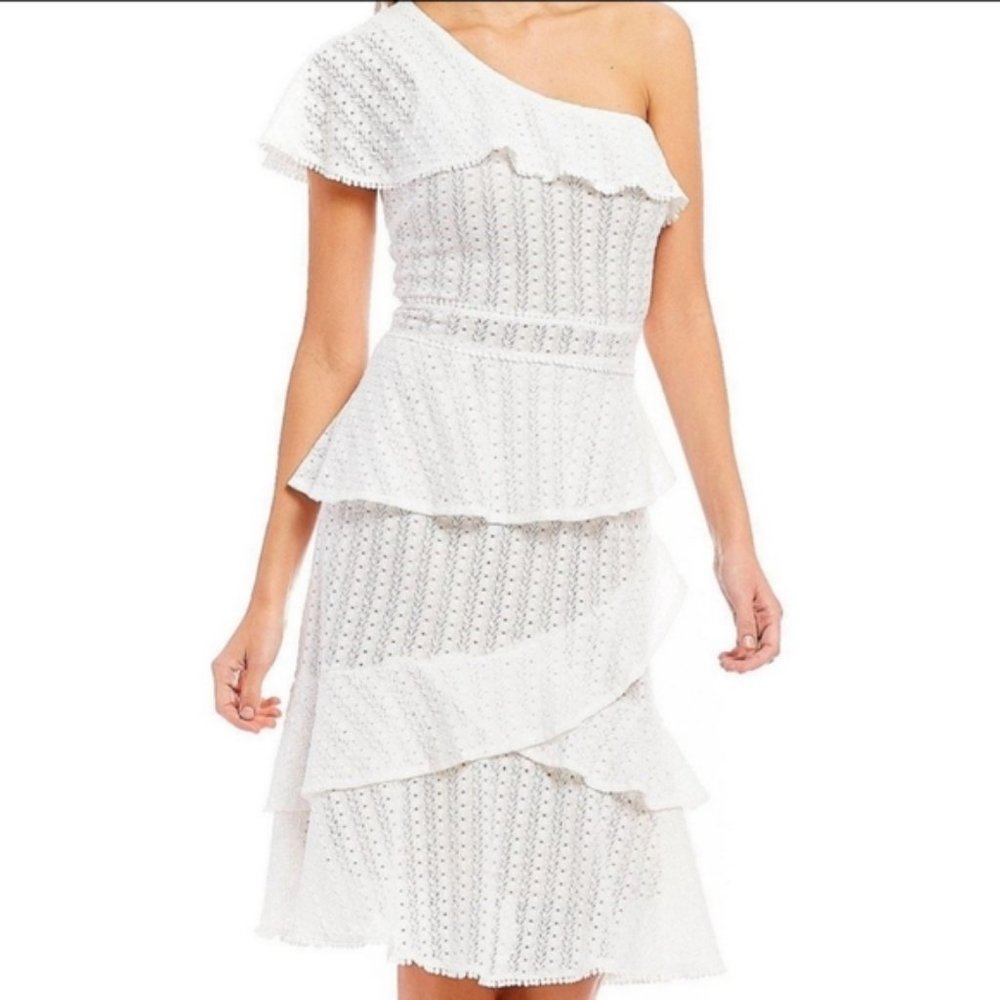 Gianni Bini White Eyelet Ruffle Dress Like New XL